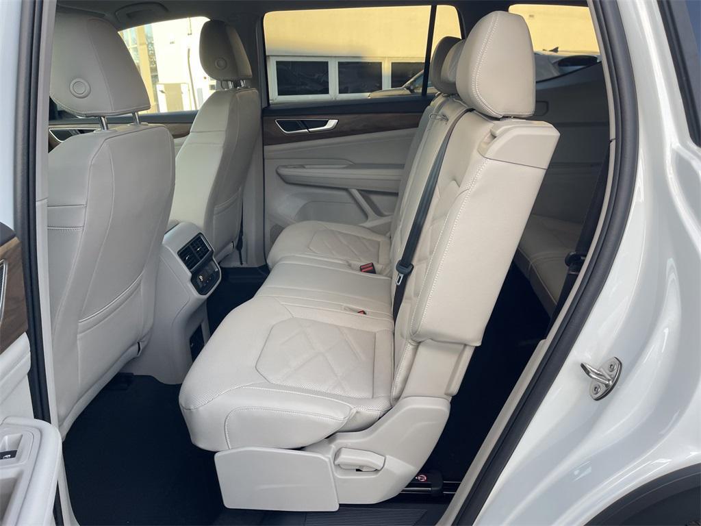 new 2026 Volkswagen Atlas car, priced at $40,133