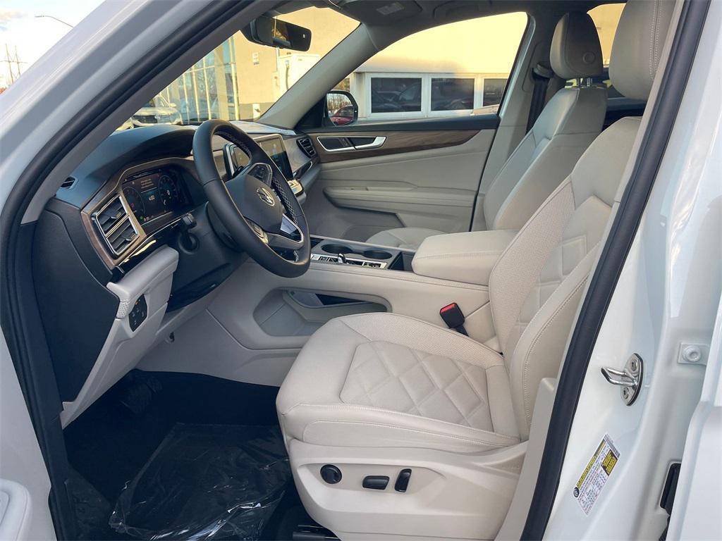 new 2026 Volkswagen Atlas car, priced at $40,133