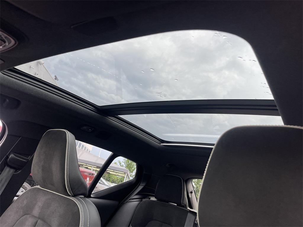 used 2022 Volvo XC40 car, priced at $28,494