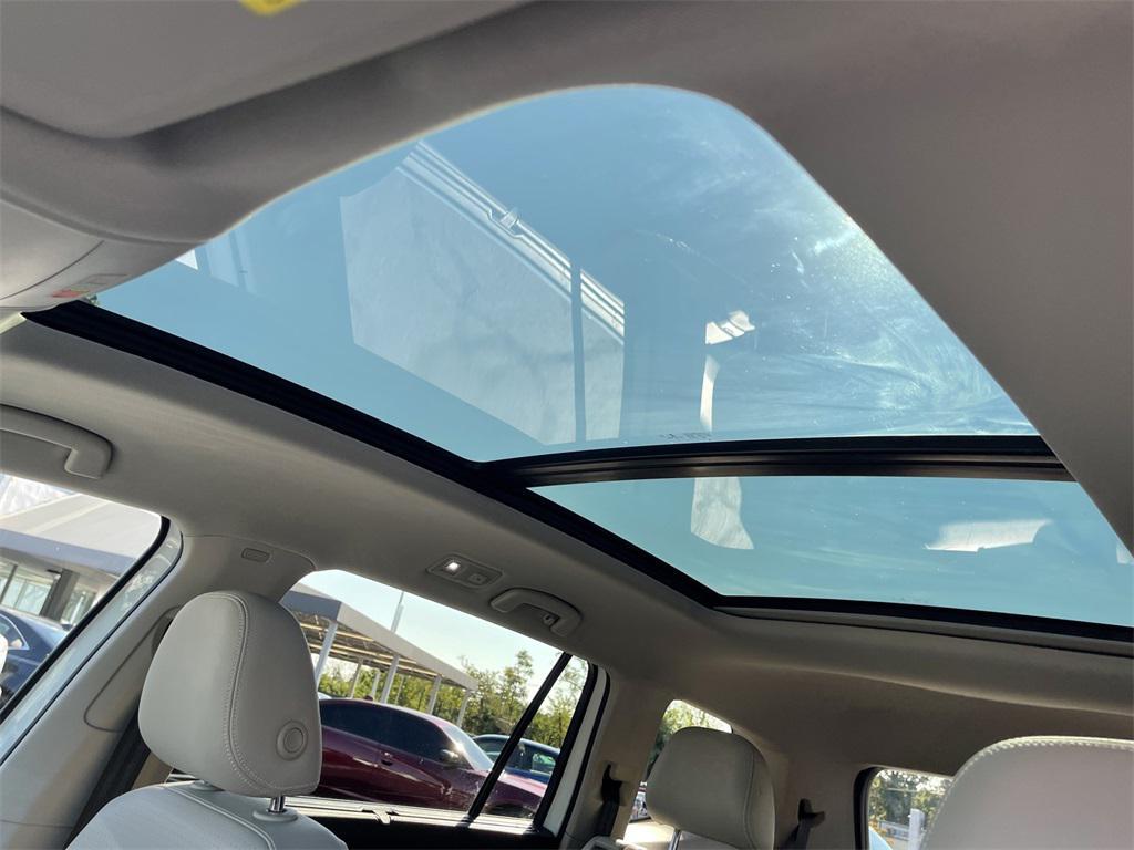 used 2022 Volkswagen Atlas car, priced at $29,990