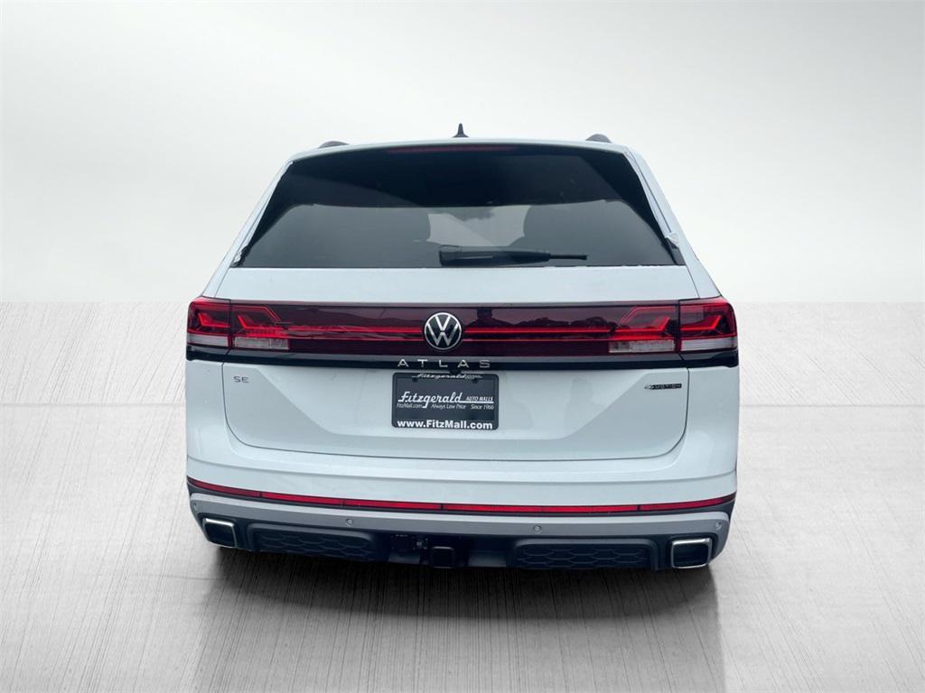 new 2025 Volkswagen Atlas car, priced at $47,175