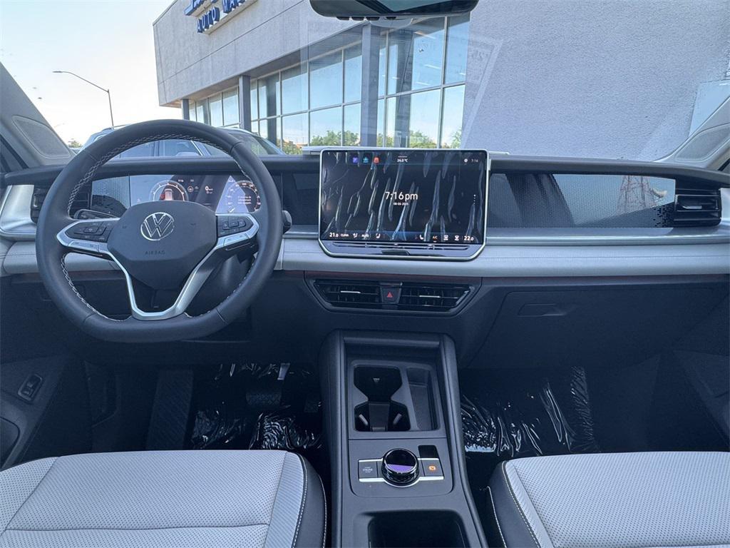 new 2025 Volkswagen Tiguan car, priced at $36,344