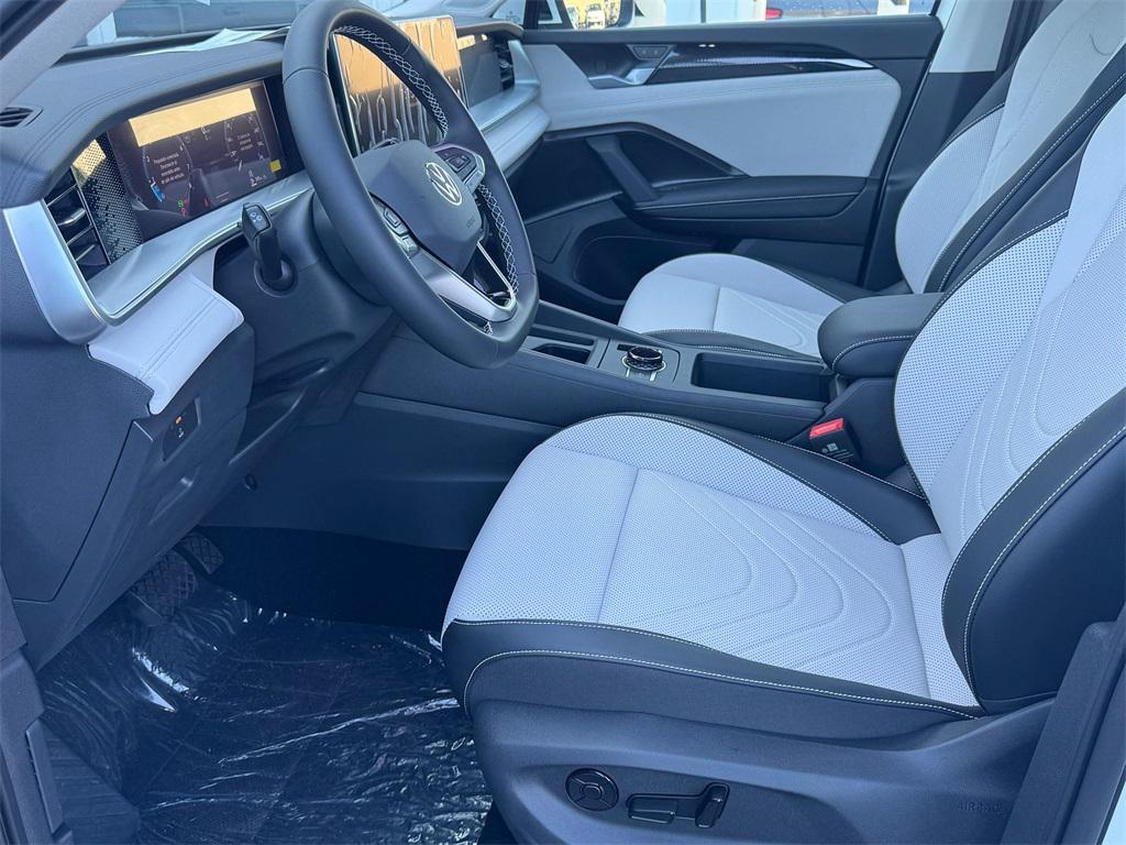 new 2025 Volkswagen Tiguan car, priced at $36,344