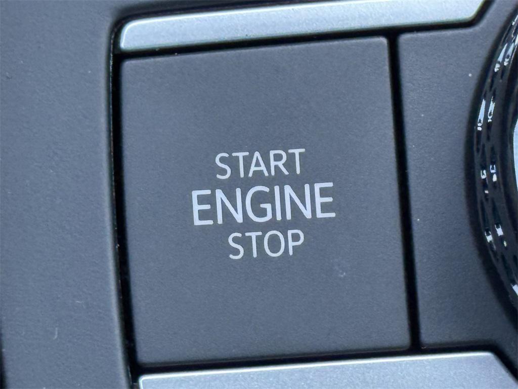 new 2025 Volkswagen Tiguan car, priced at $36,344