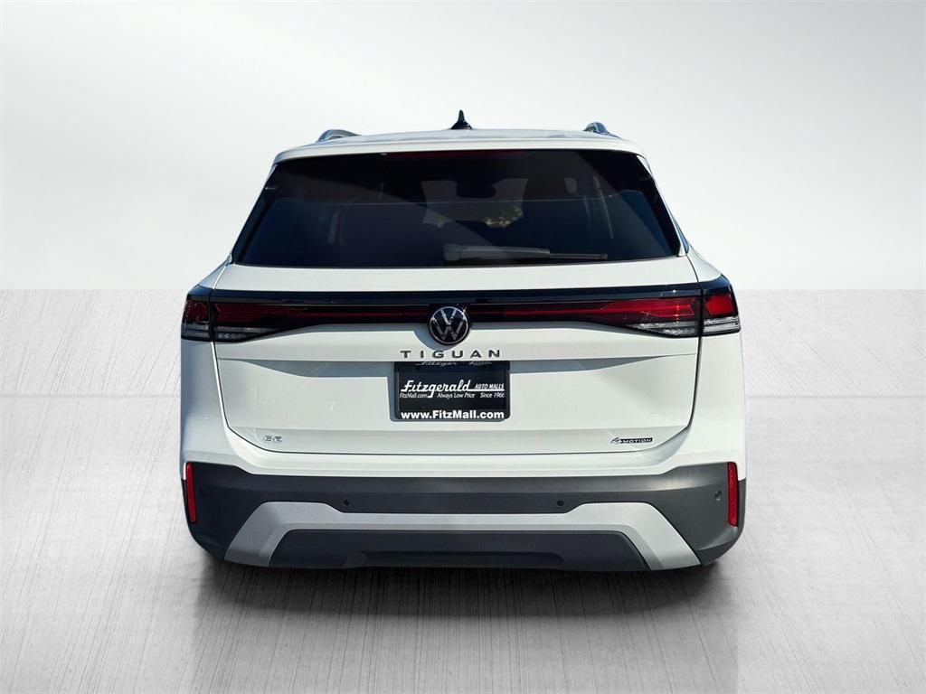 new 2025 Volkswagen Tiguan car, priced at $36,344