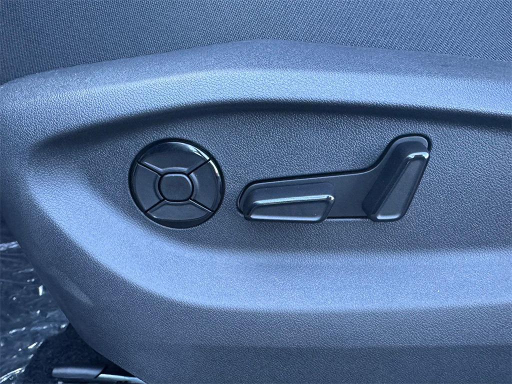 new 2025 Volkswagen Tiguan car, priced at $36,344