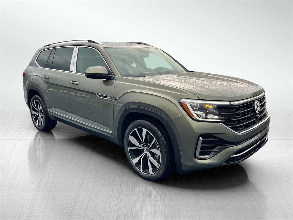 new 2025 Volkswagen Atlas car, priced at $53,048