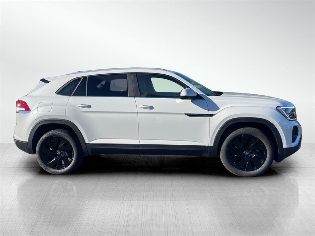 new 2026 Volkswagen Atlas Cross Sport car, priced at $46,767
