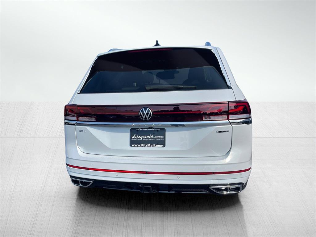 new 2025 Volkswagen Atlas car, priced at $53,605