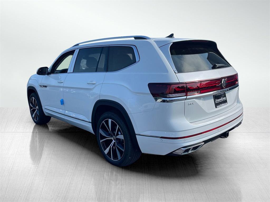 new 2025 Volkswagen Atlas car, priced at $53,605
