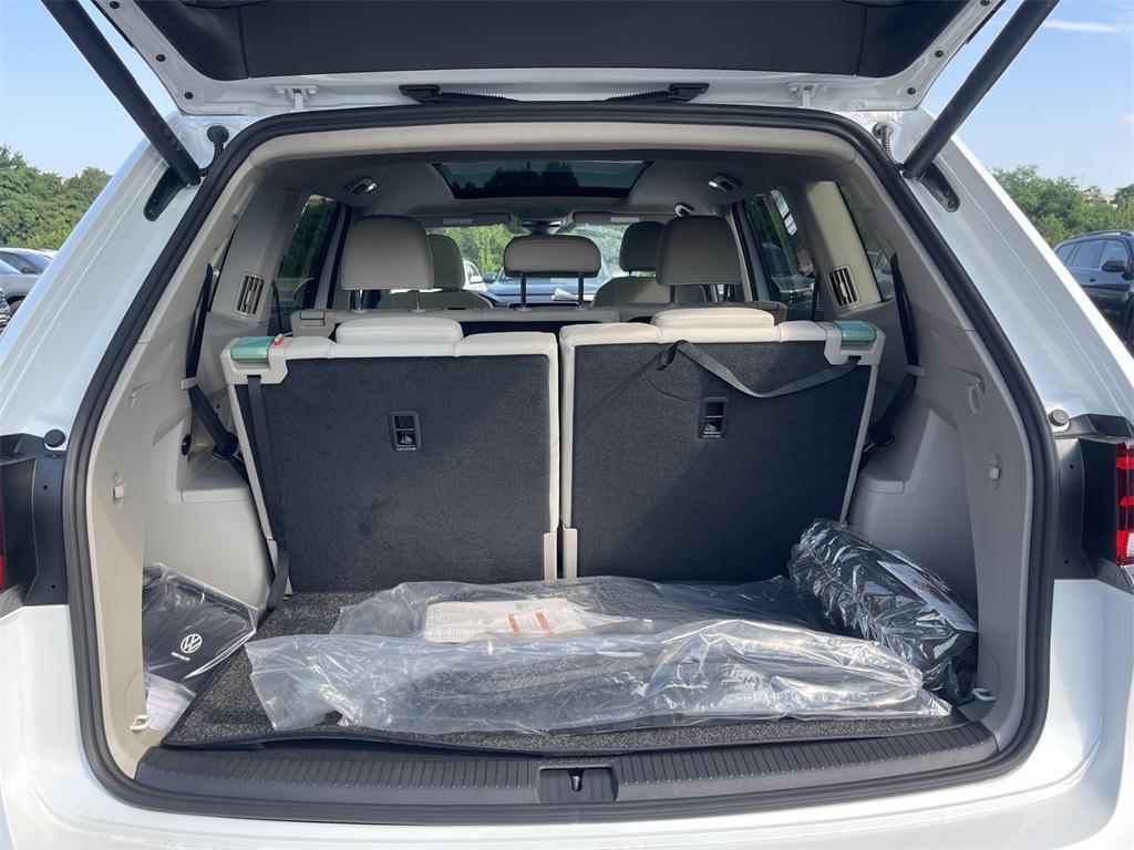 new 2025 Volkswagen Atlas car, priced at $53,605