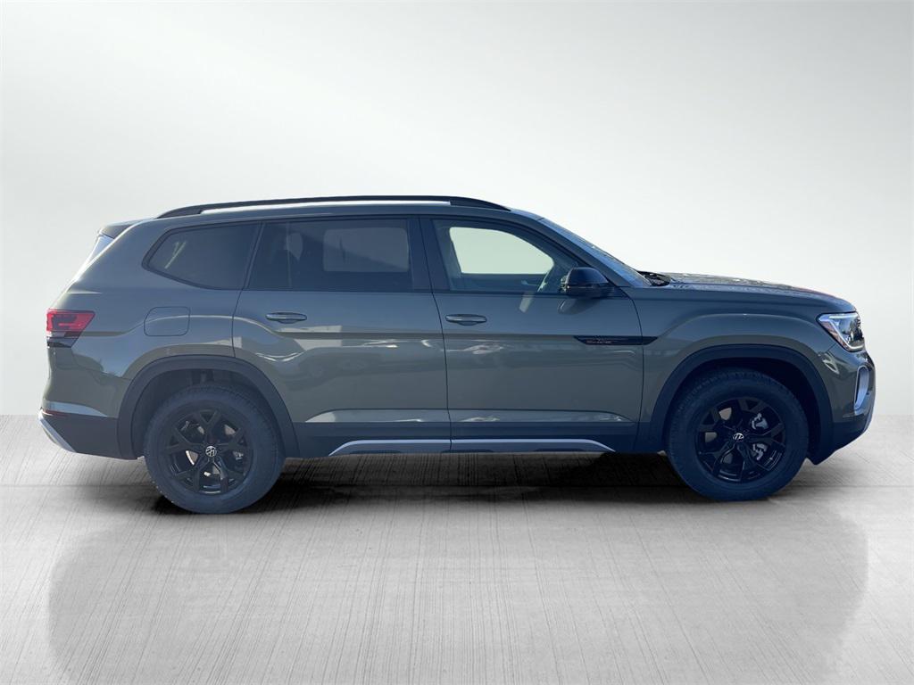 new 2025 Volkswagen Atlas car, priced at $46,375
