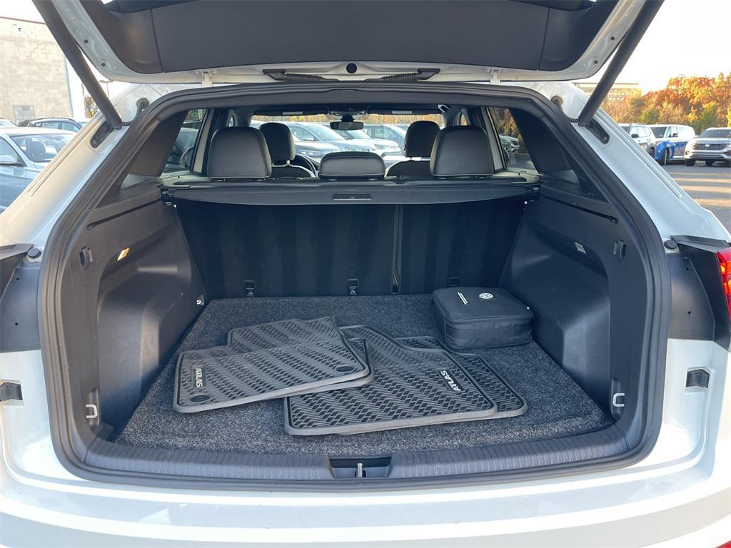 used 2020 Volkswagen Atlas Cross Sport car, priced at $23,990