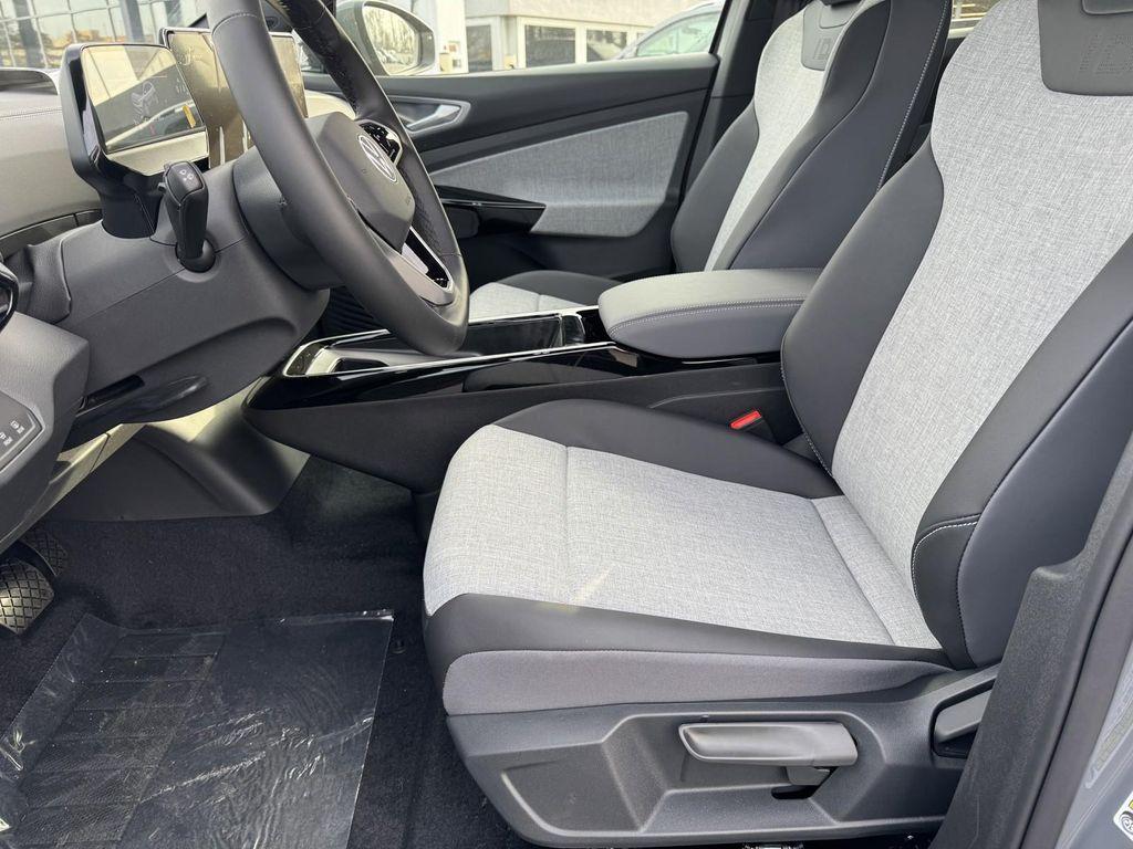new 2025 Volkswagen ID.4 car, priced at $45,410