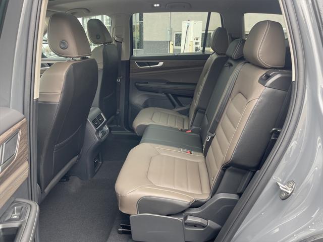 new 2025 Volkswagen Atlas car, priced at $48,838