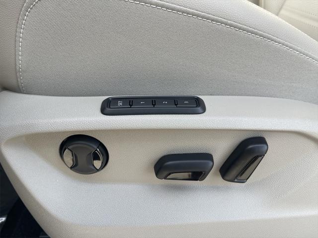 new 2025 Volkswagen Atlas car, priced at $48,406