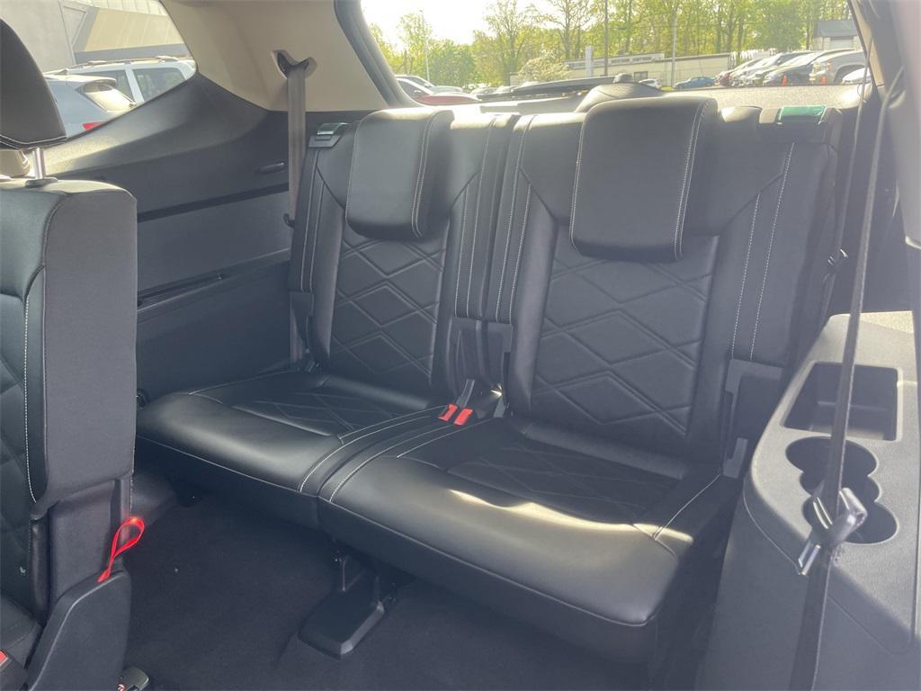 used 2024 Volkswagen Atlas car, priced at $30,994