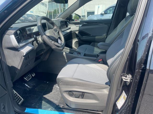 new 2025 Volkswagen Tiguan car, priced at $38,145