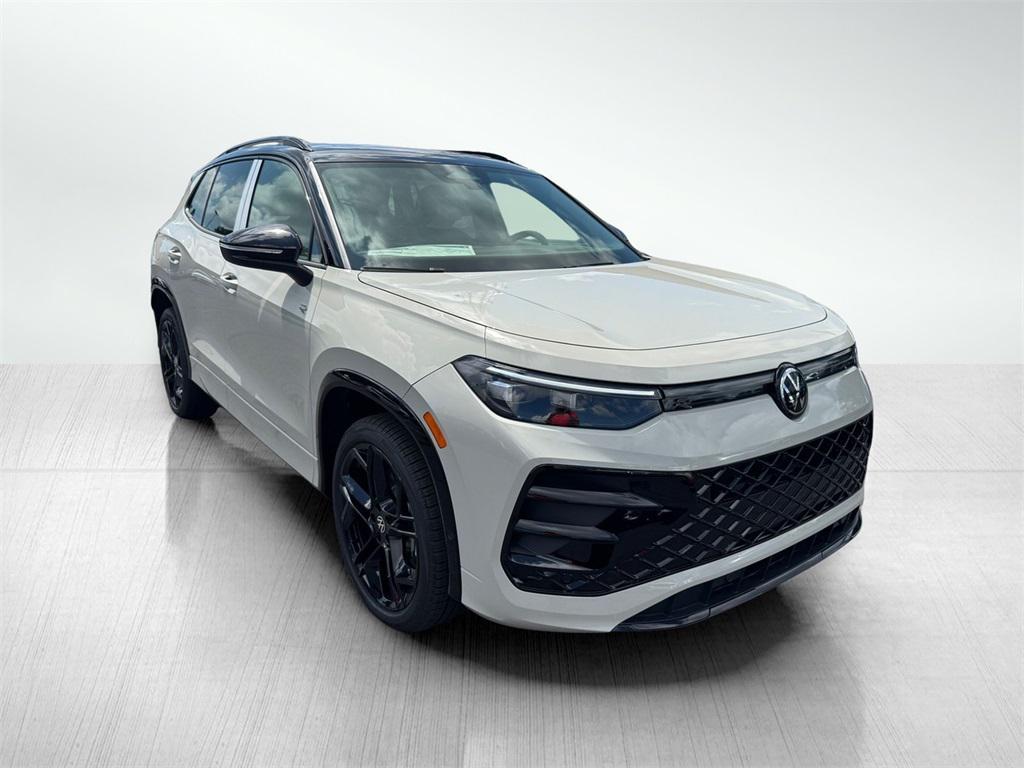 new 2025 Volkswagen Tiguan car, priced at $38,251