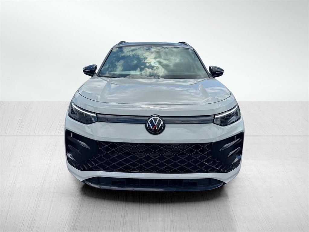 new 2025 Volkswagen Tiguan car, priced at $38,251