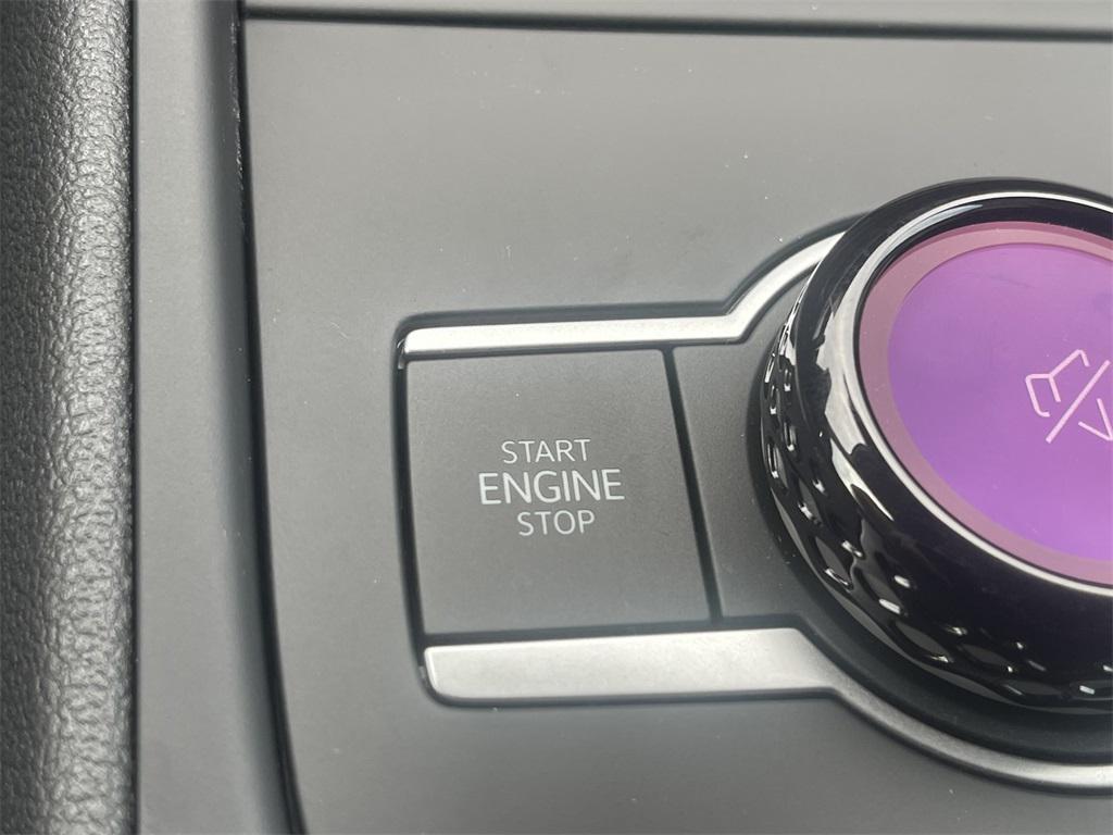 new 2025 Volkswagen Tiguan car, priced at $35,749