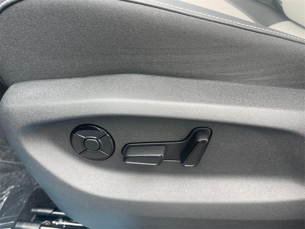 new 2025 Volkswagen Tiguan car, priced at $35,749