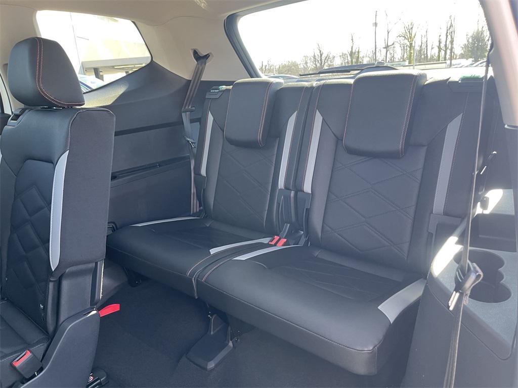 new 2025 Volkswagen Atlas car, priced at $46,334