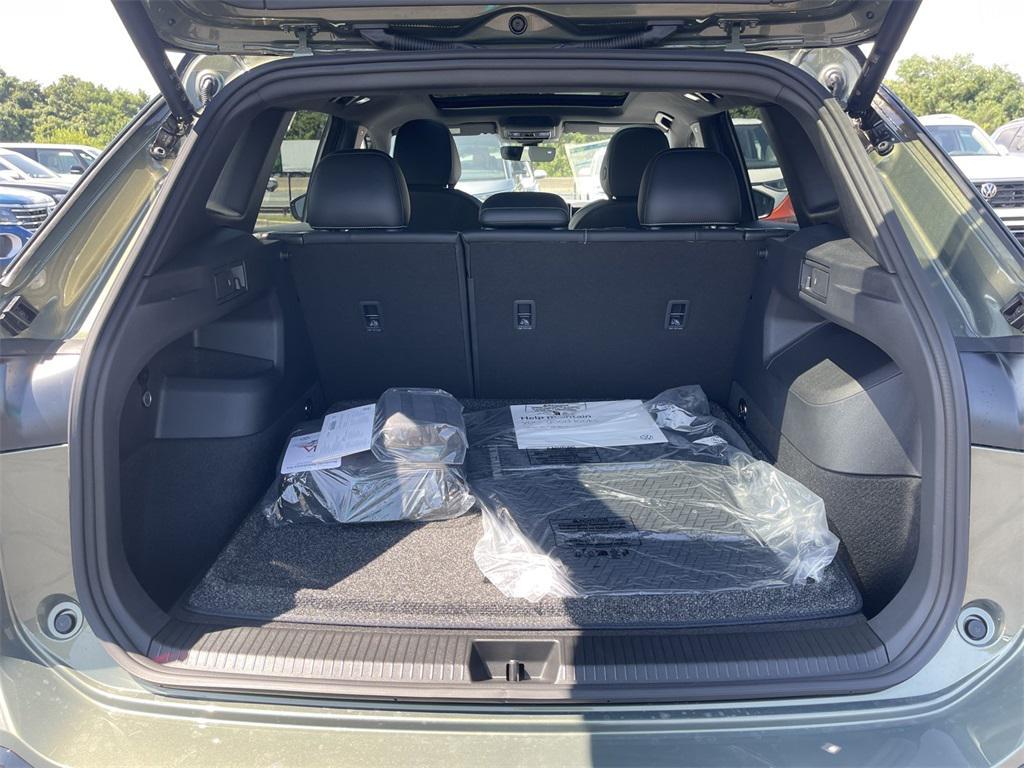 new 2025 Volkswagen Tiguan car, priced at $39,189