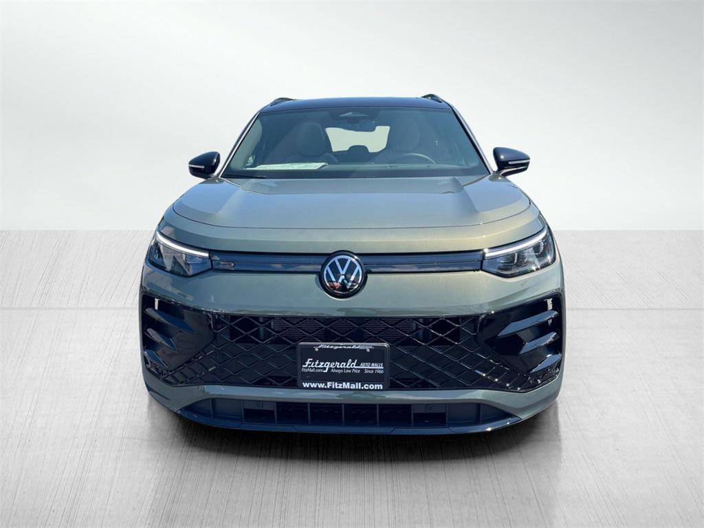 new 2025 Volkswagen Tiguan car, priced at $39,189