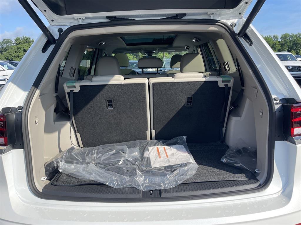 new 2025 Volkswagen Atlas car, priced at $53,521