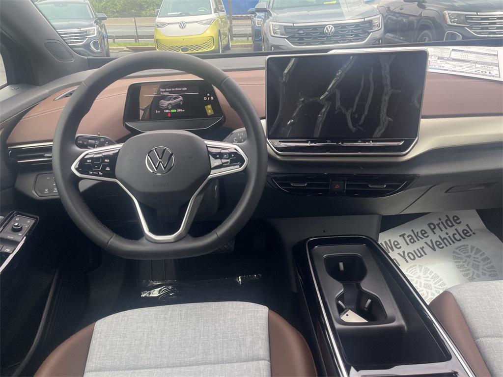 new 2025 Volkswagen ID.4 car, priced at $45,410