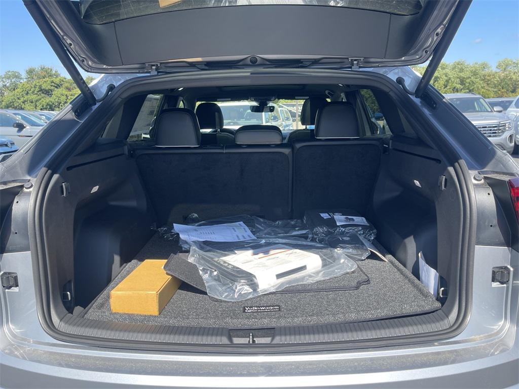 new 2025 Volkswagen Atlas Cross Sport car, priced at $51,946