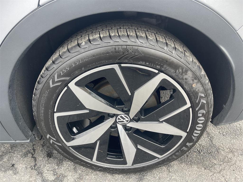 used 2023 Volkswagen ID.4 car, priced at $22,491