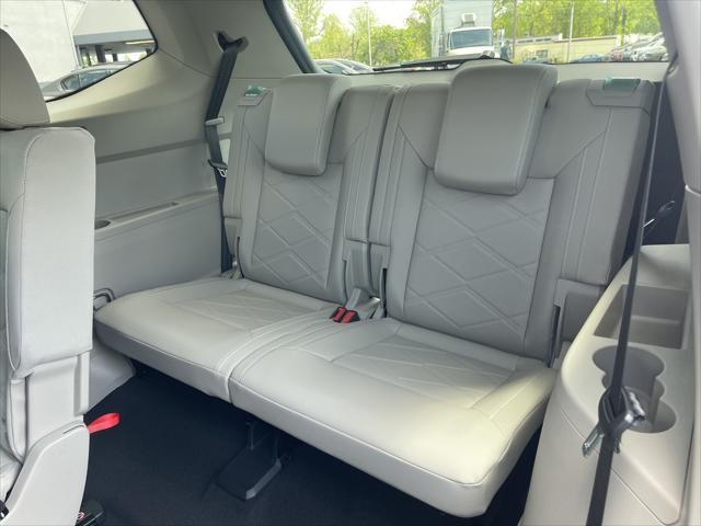 new 2025 Volkswagen Atlas car, priced at $38,636