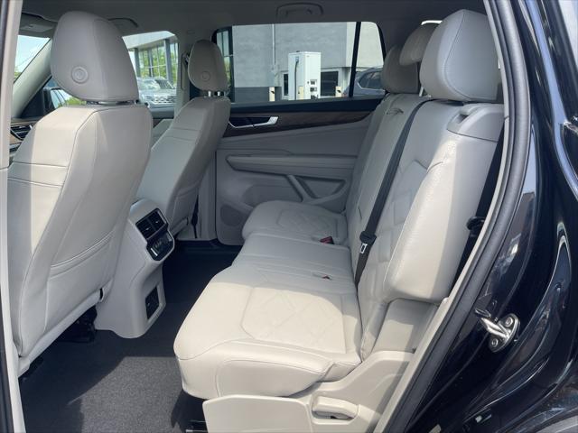 new 2025 Volkswagen Atlas car, priced at $38,636