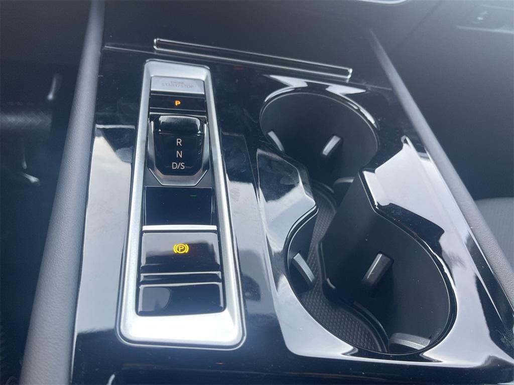 new 2025 Volkswagen Atlas Cross Sport car, priced at $42,582