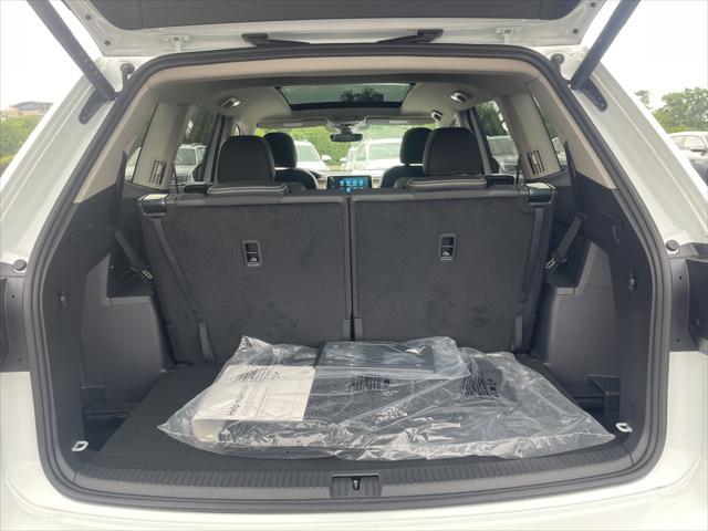 new 2025 Volkswagen Atlas car, priced at $44,409