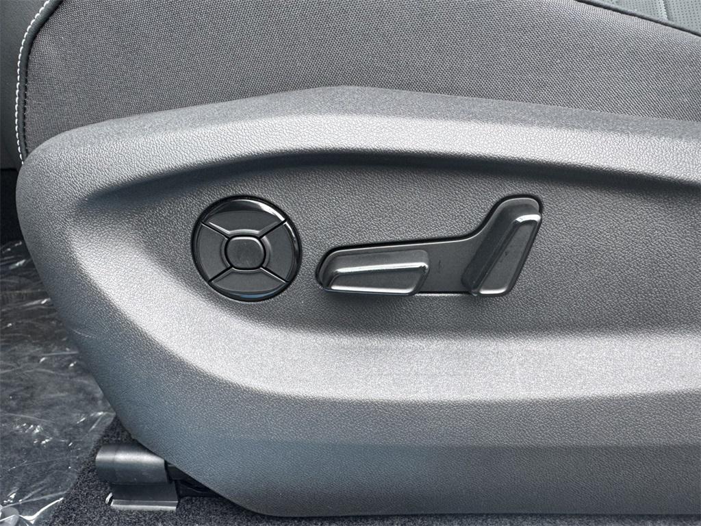 new 2025 Volkswagen Tiguan car, priced at $37,565