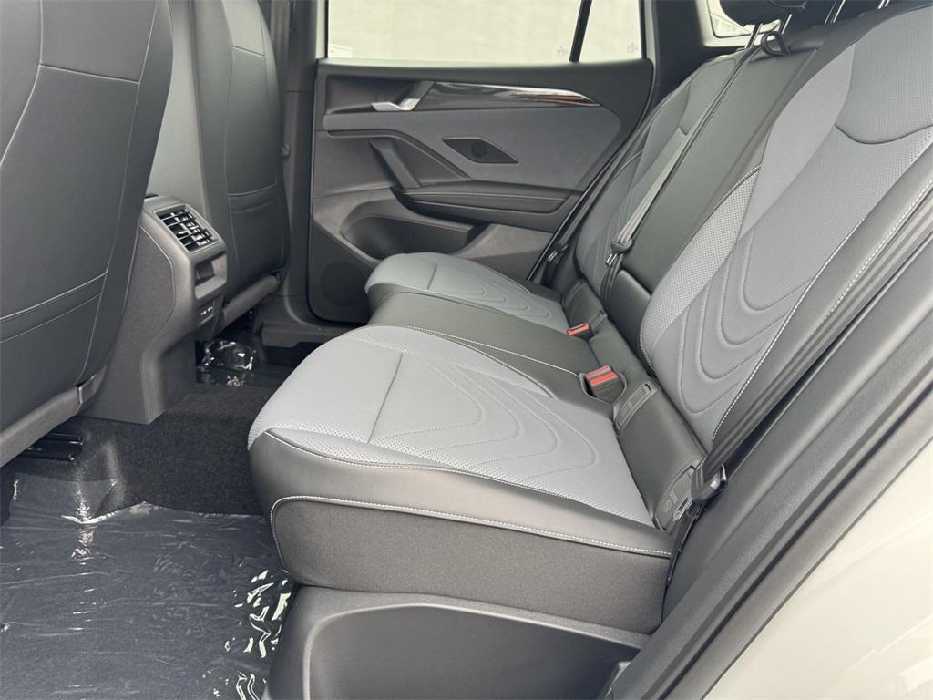 new 2025 Volkswagen Tiguan car, priced at $37,565