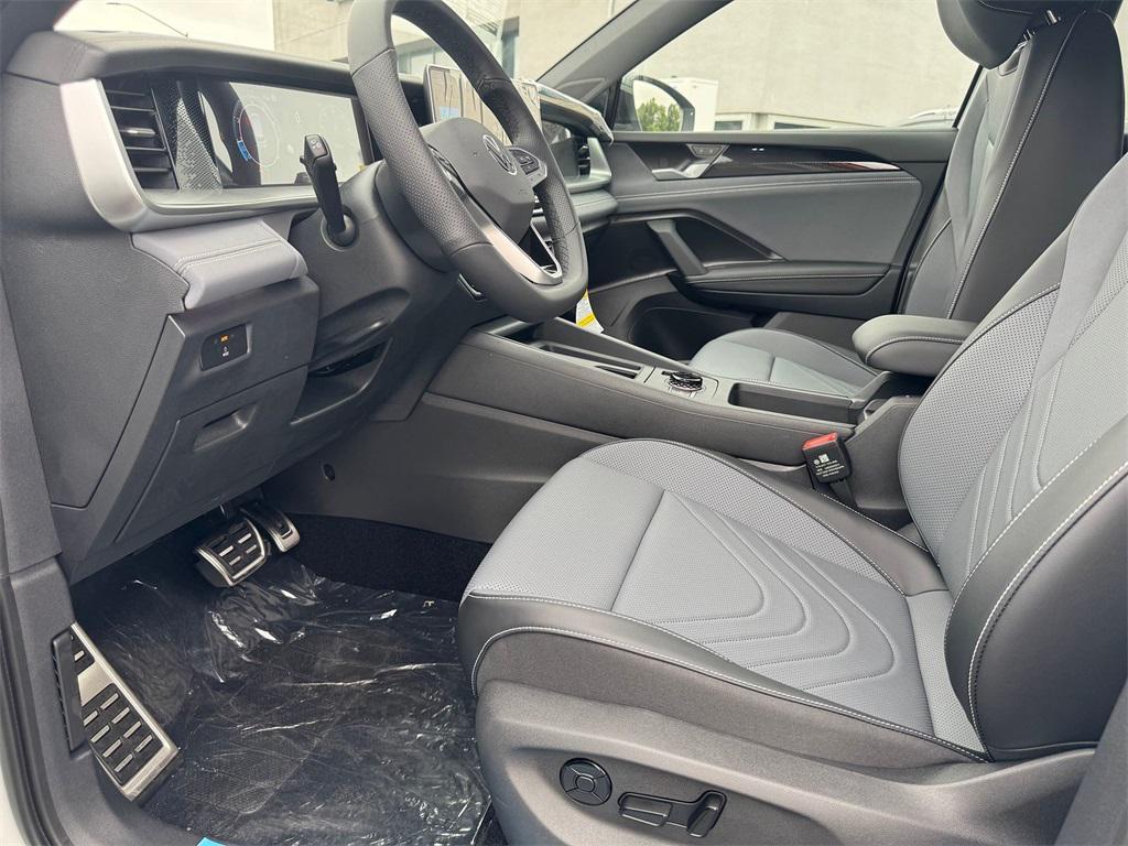 new 2025 Volkswagen Tiguan car, priced at $37,565