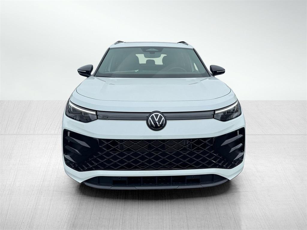 new 2025 Volkswagen Tiguan car, priced at $37,565