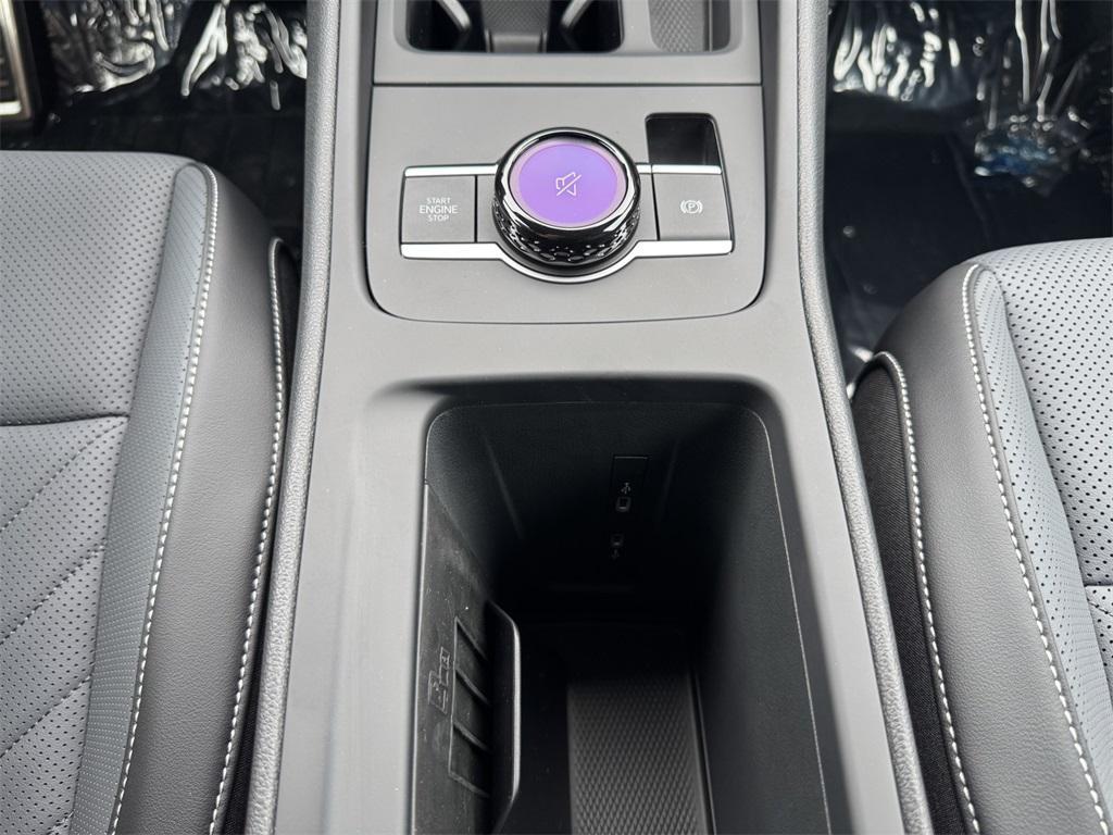 new 2025 Volkswagen Tiguan car, priced at $37,565