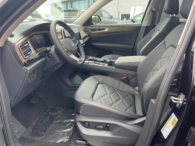 new 2025 Volkswagen Atlas car, priced at $45,659