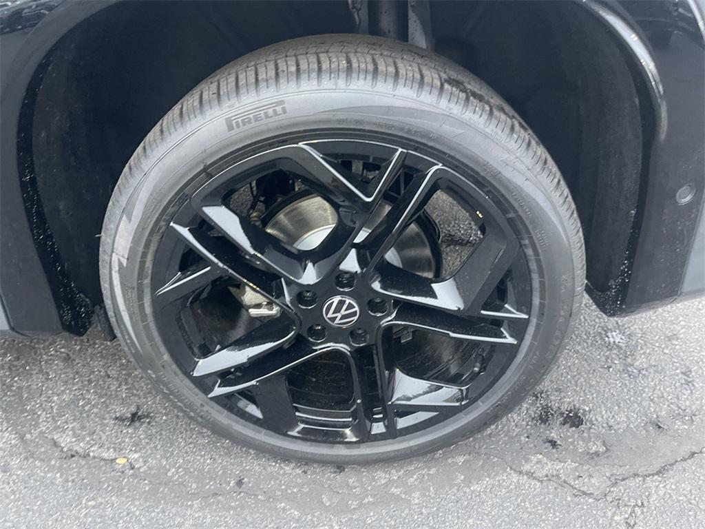 new 2026 Volkswagen Tiguan car, priced at $39,854