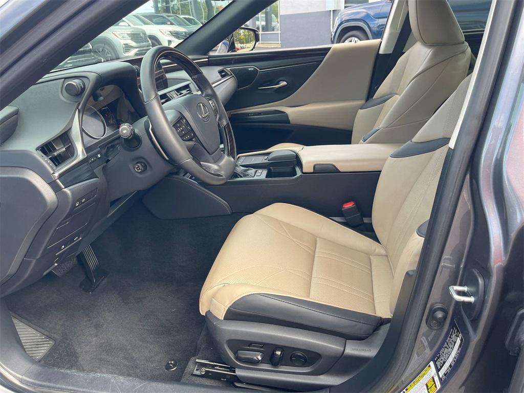 used 2021 Lexus ES 300h car, priced at $36,491