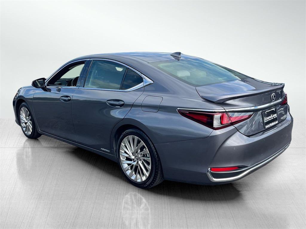used 2021 Lexus ES 300h car, priced at $36,491