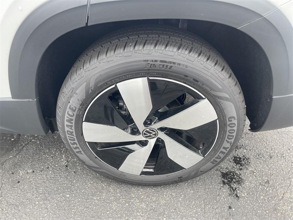 new 2025 Volkswagen Taos car, priced at $26,831