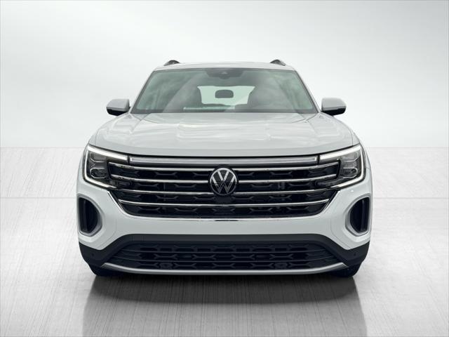 new 2024 Volkswagen Atlas car, priced at $40,678