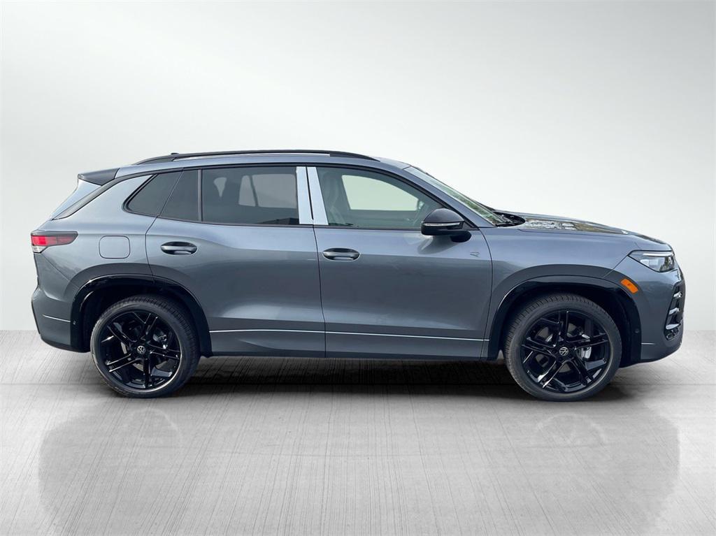 new 2026 Volkswagen Tiguan car, priced at $39,654