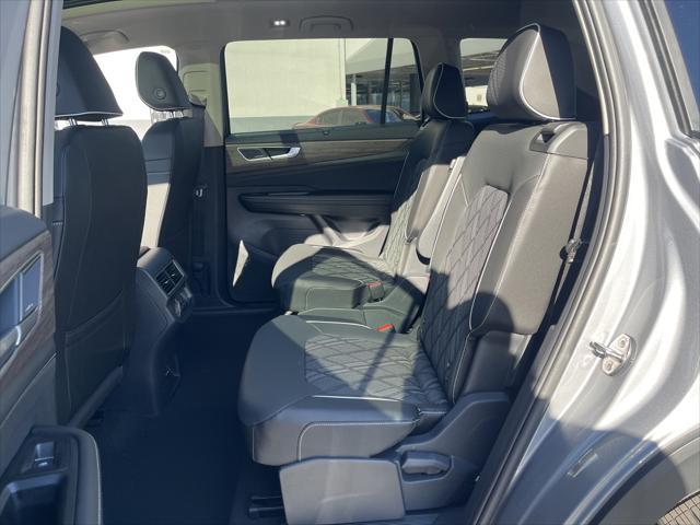 new 2025 Volkswagen Atlas car, priced at $53,988